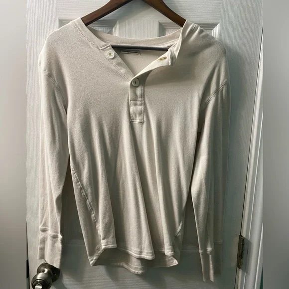 UO Shrunken Surplus Henley Top in Ivory - Picture 5 of 9